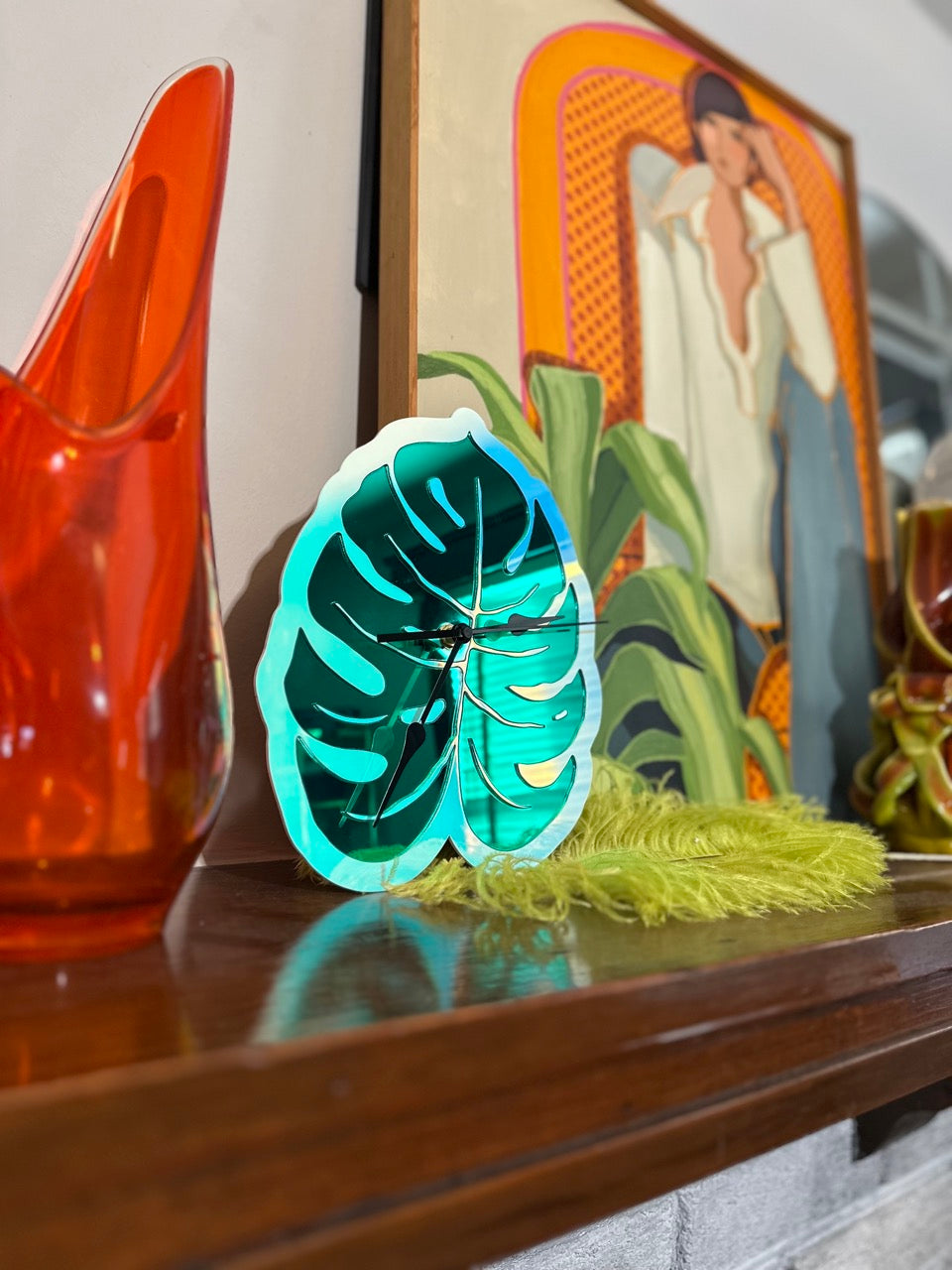 MindFlowers: Monstera Leaf Wall Clock