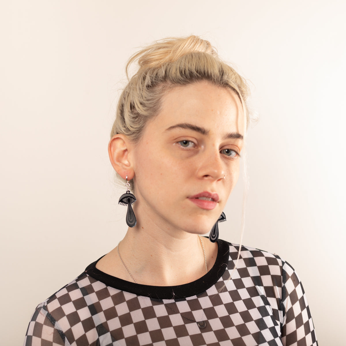 The Mind's Eye Engrave Dangle Earrings