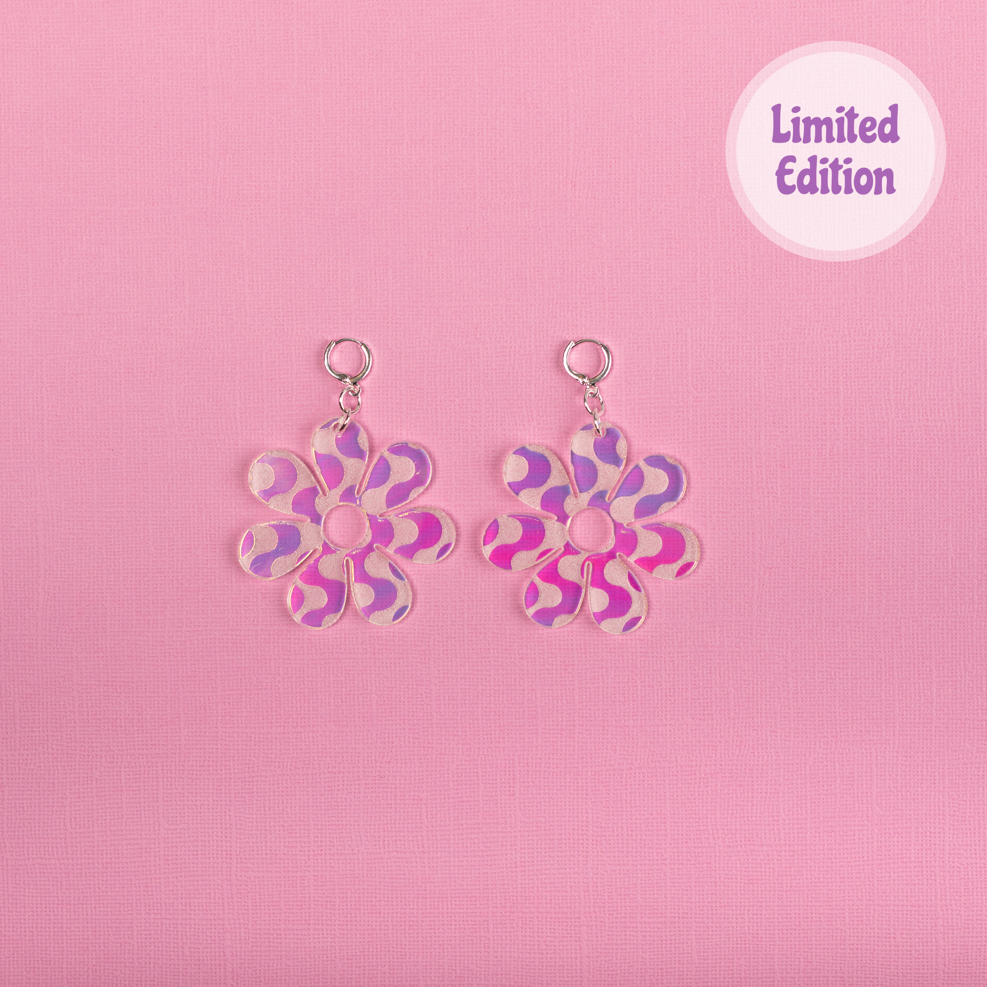 The Wavy Dazey Dangle Earrings