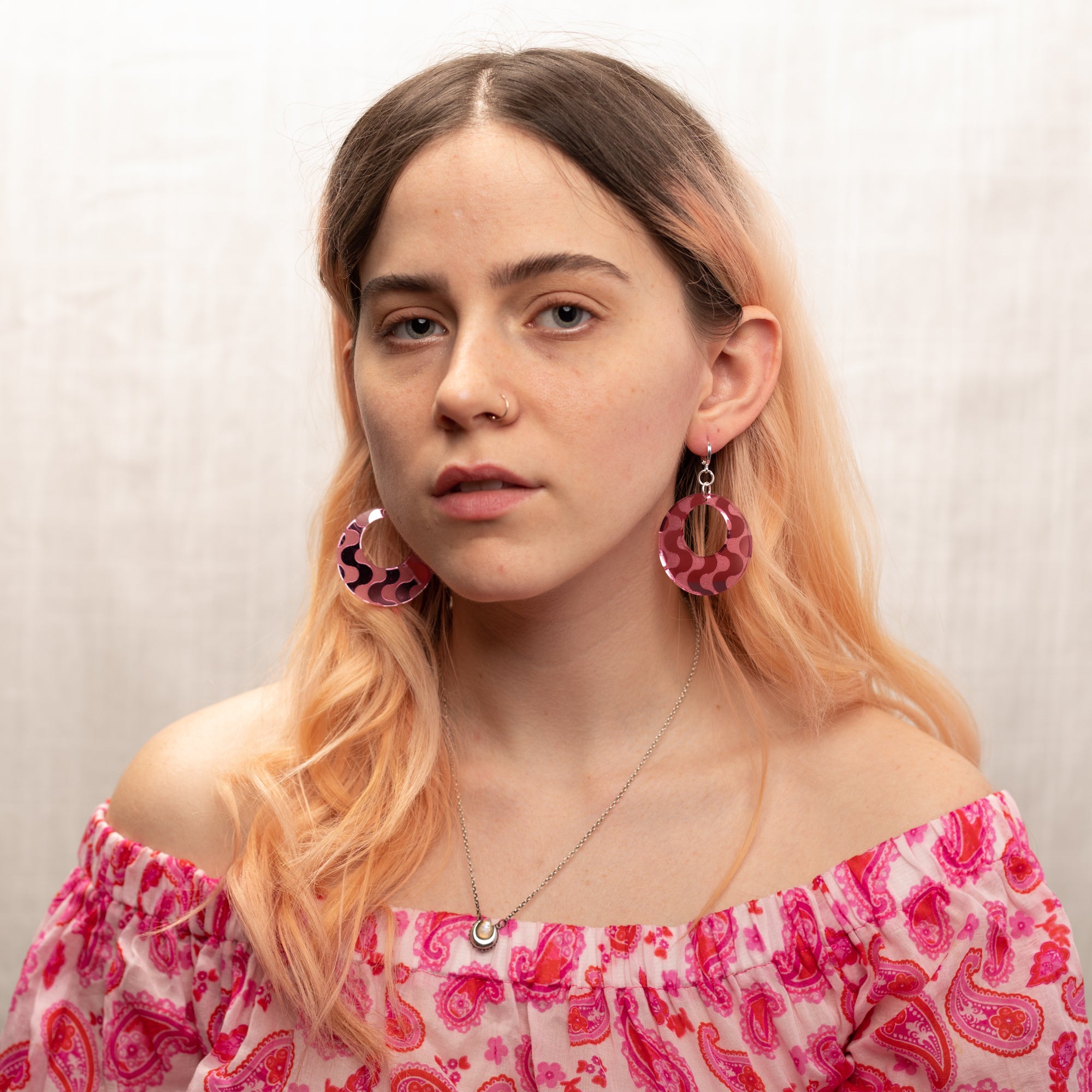 The Wavy Oh! Mod Dangle Earrings