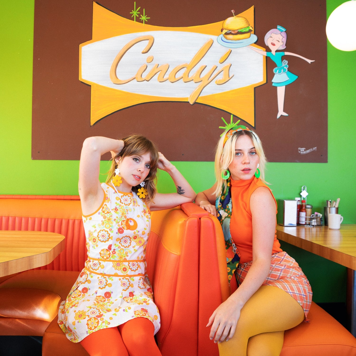 MindFlowers : A day at Cindy's Diner