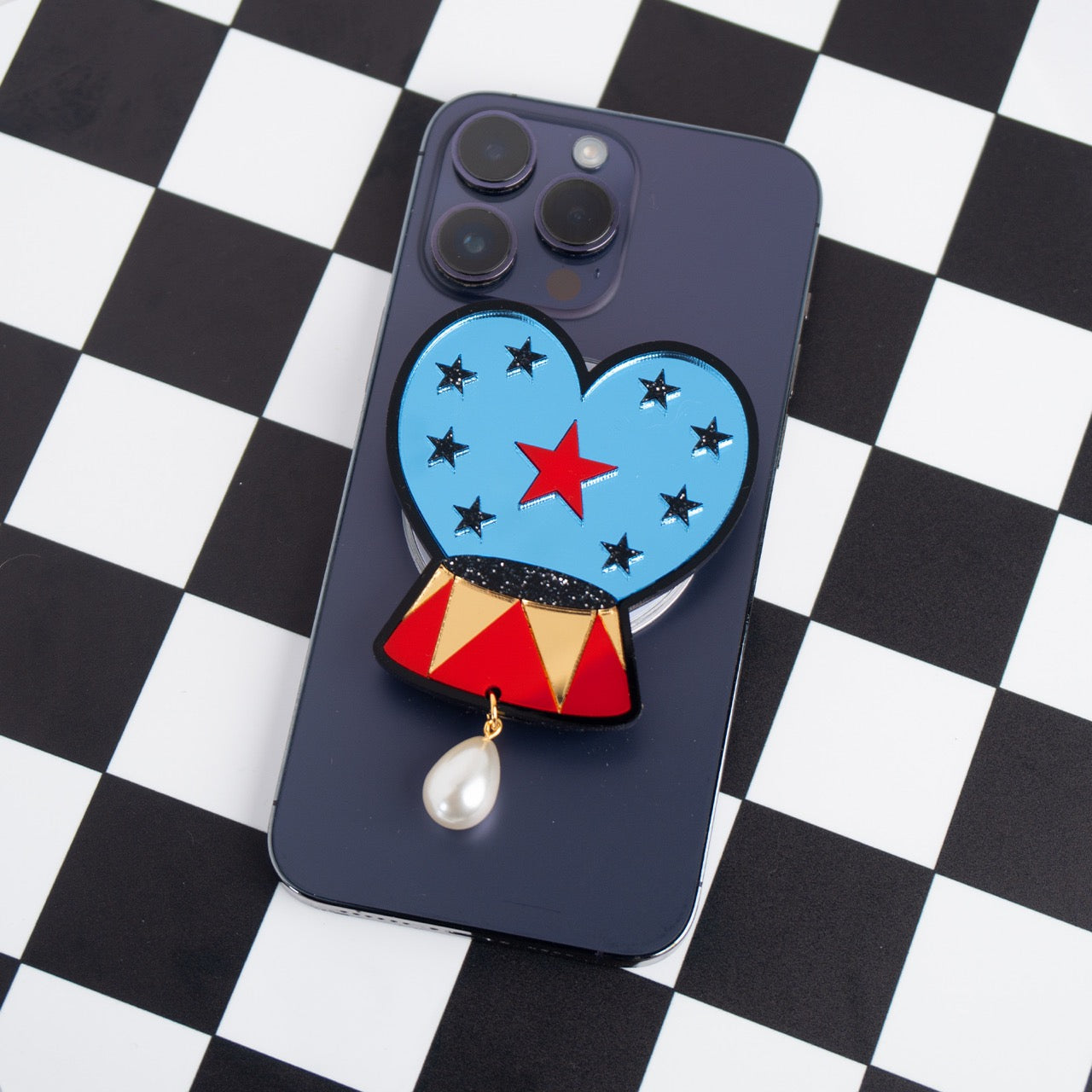 Star Grand Pedestal MagSafe Phone Charm