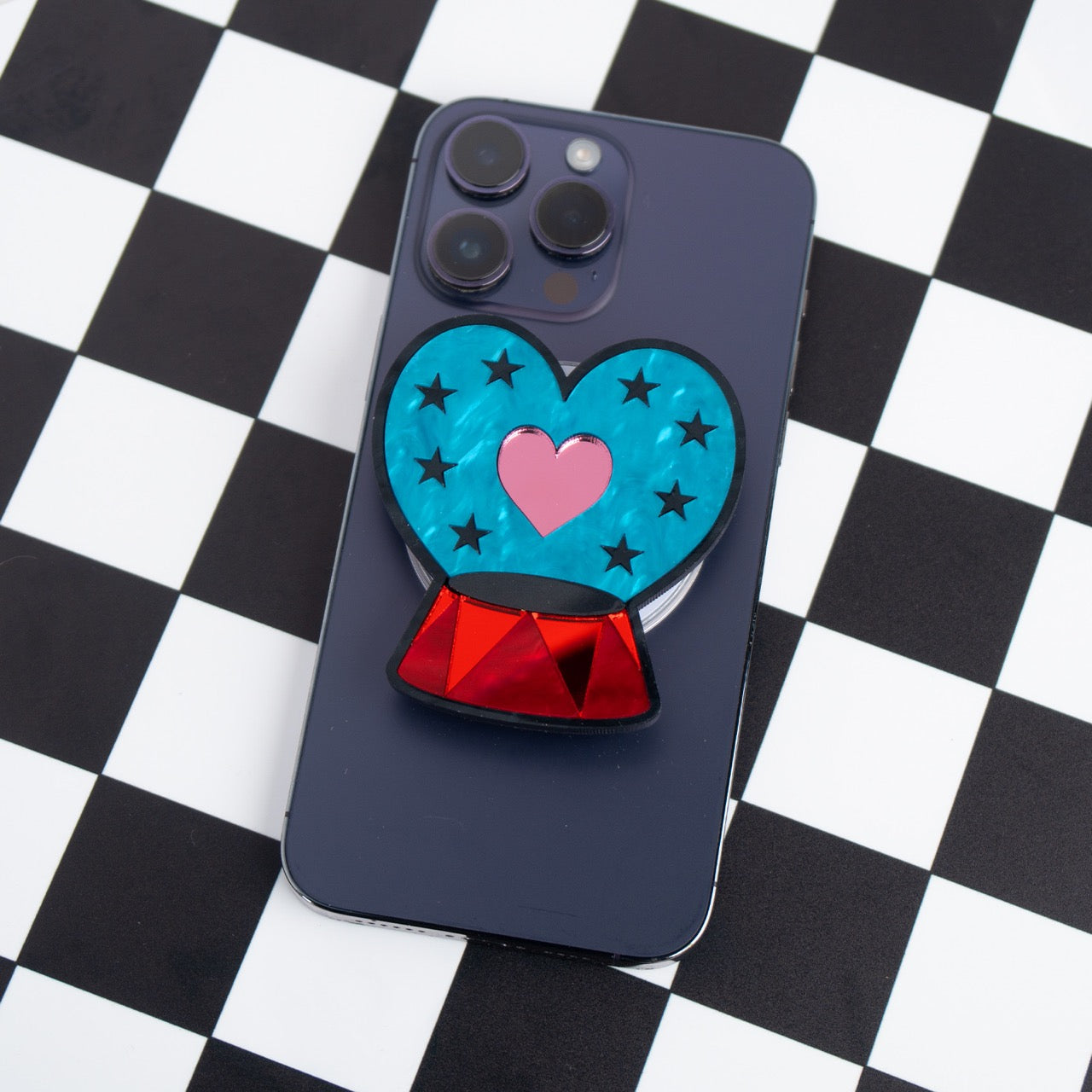 Heart Grand Pedestal MagSafe Phone Charm